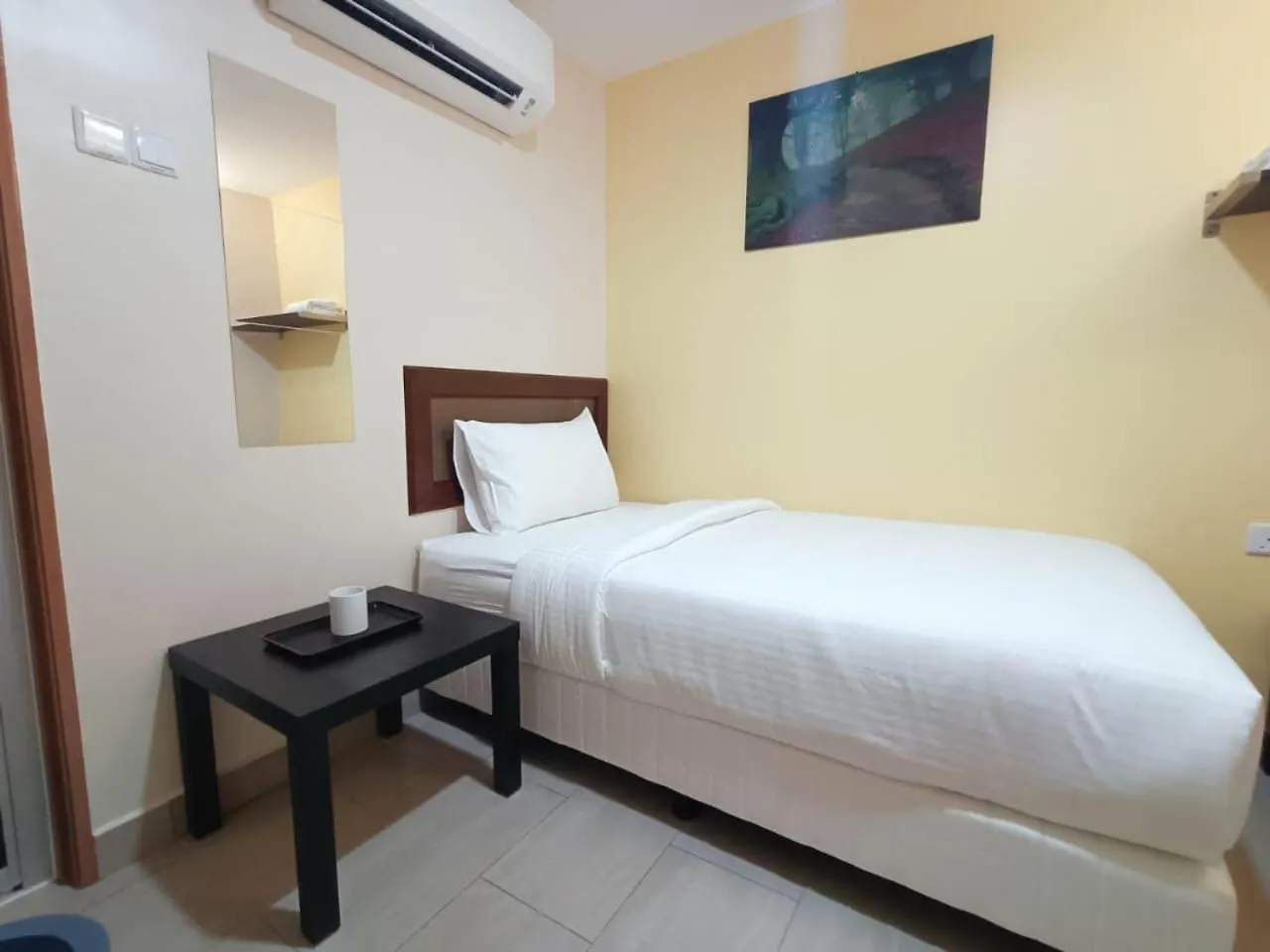 Capital O 90897 Island City Hotel George Town 3*,