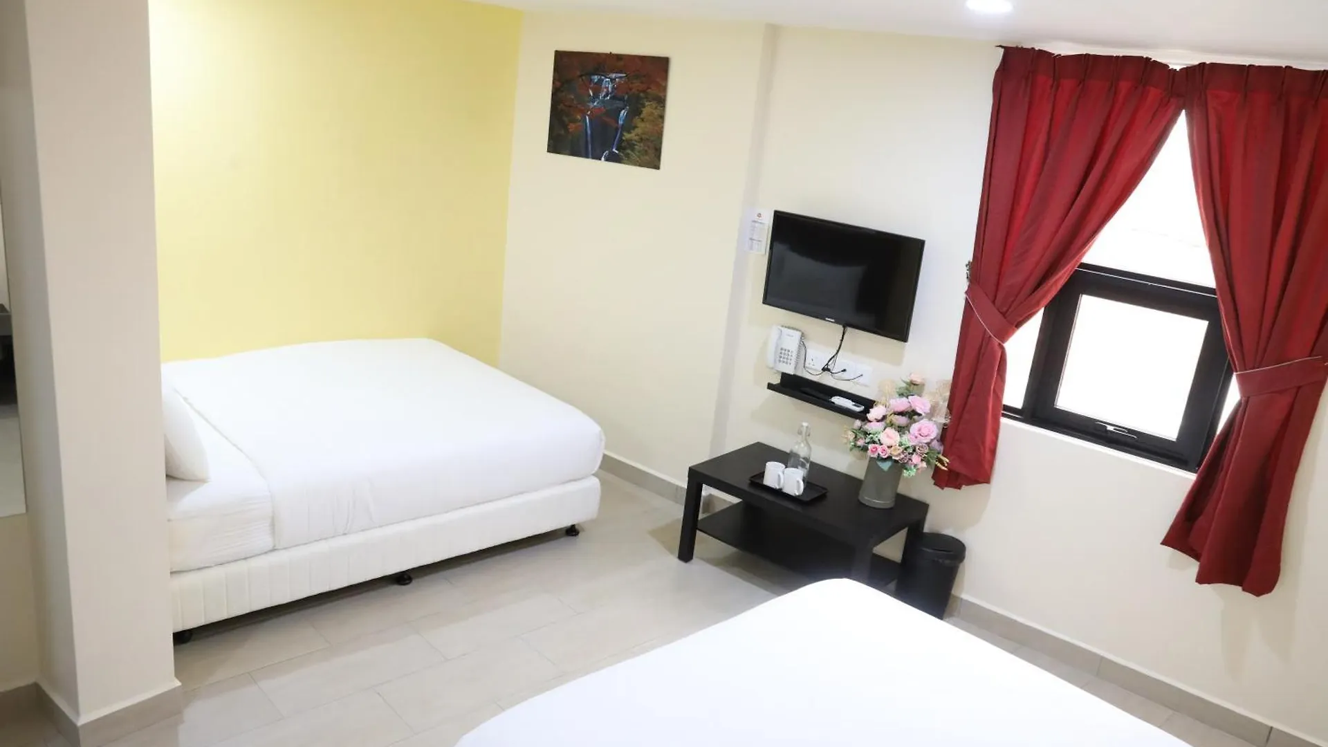 Capital O 90897 Island City Hotel George Town