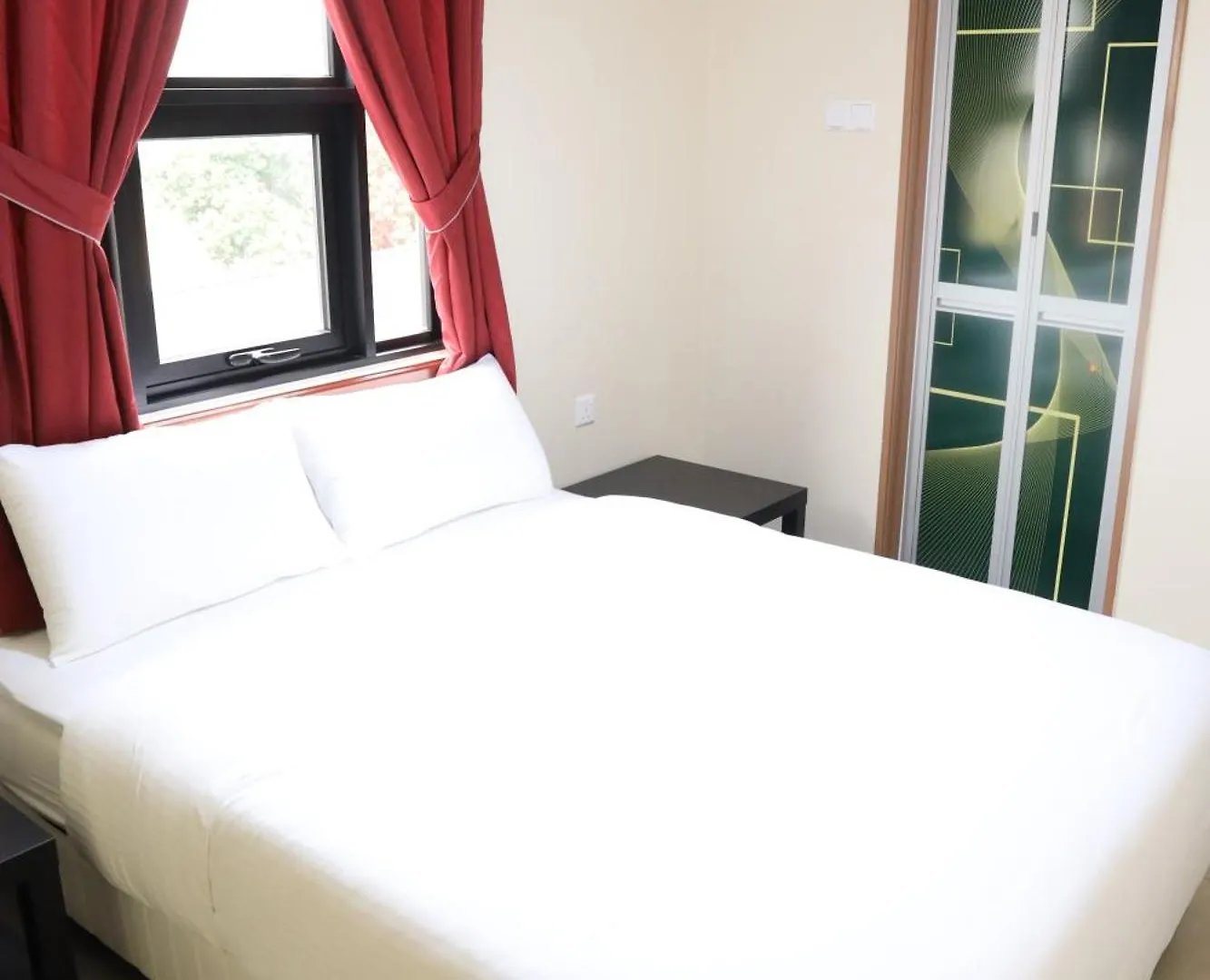 Capital O 90897 Island City Hotel George Town 3*,
