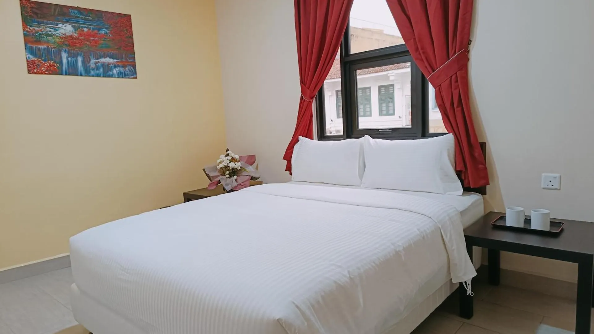 Capital O 90897 Island City Hotel George Town