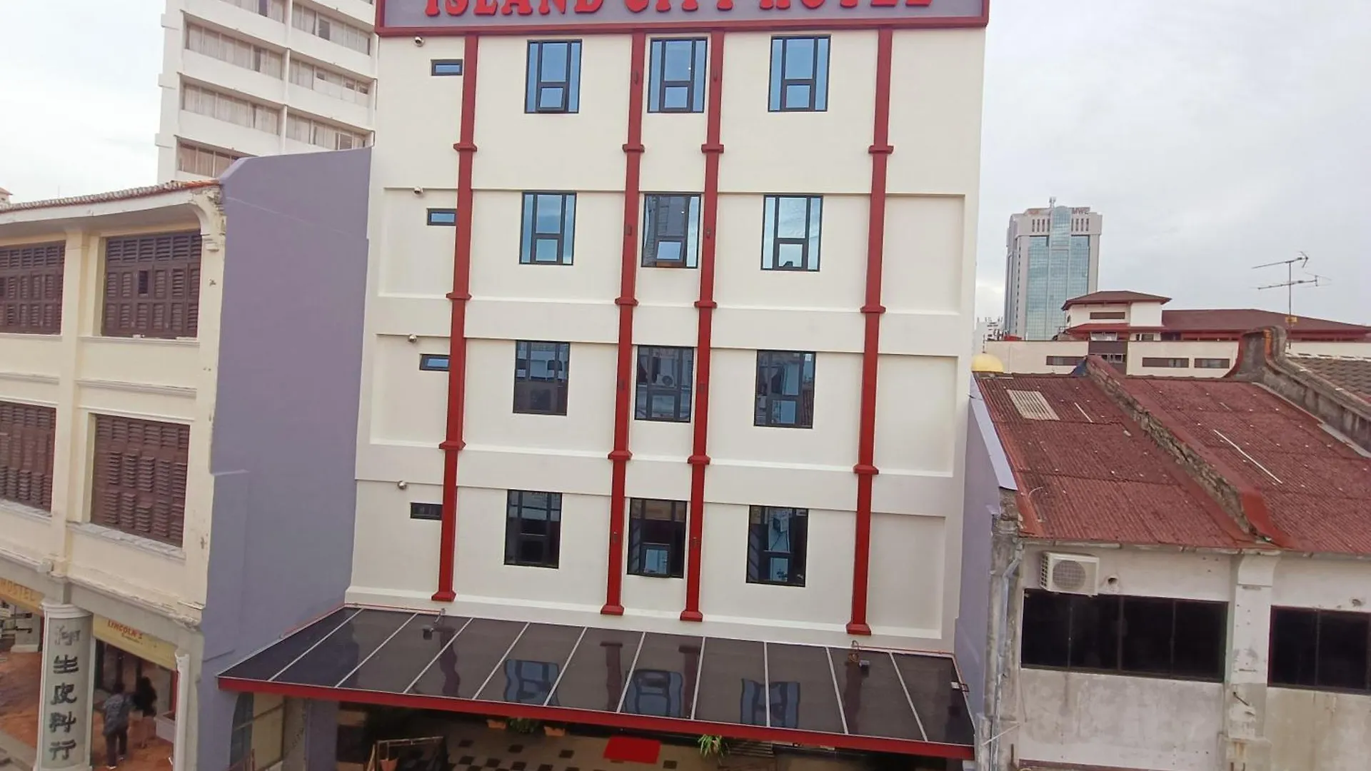 Capital O 90897 Island City Hotel George Town