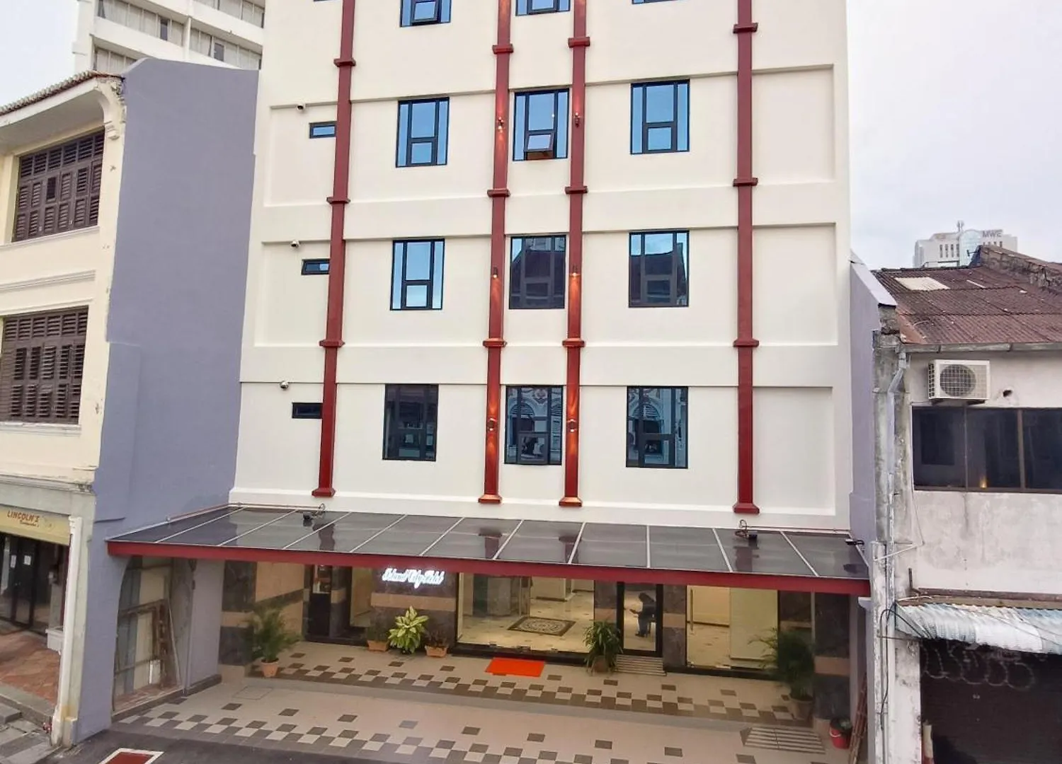 Capital O 90897 Island City Hotel George Town