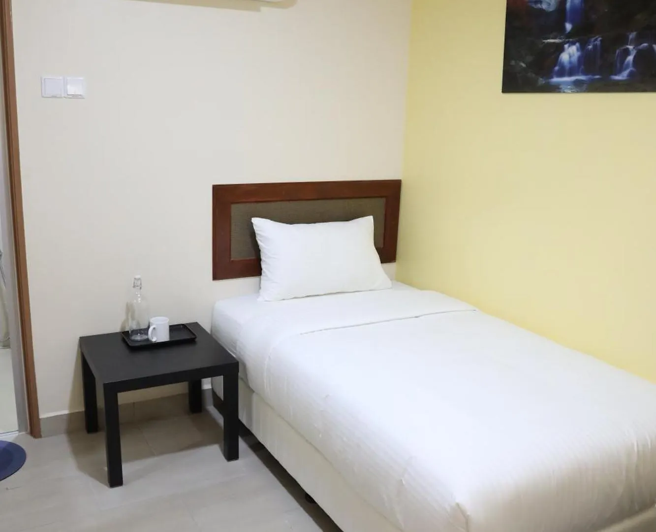 Capital O 90897 Island City Hotel George Town